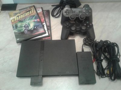 Лот: 8372312. Фото: 1. Игровая приставка Sony PlayStation... Игровые приставки, консоли