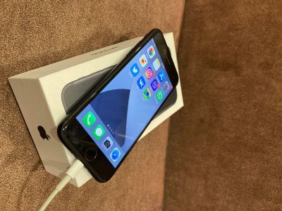 Лот: 16978849. Фото: 1. Iphone 7. Смартфоны