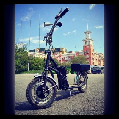 Лот: 15313637. Фото: 1. Электро-самокат отдам за 5000. Роликовые коньки, скейтборды, самокаты