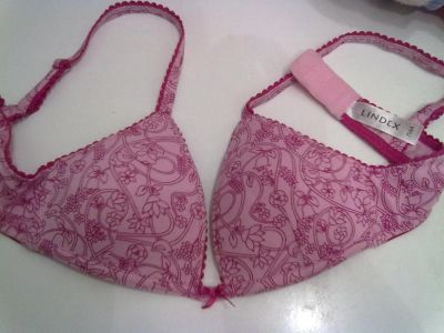 Лот: 3159773. Фото: 1. бюсьте на девочку 70АА Lindex. Нижнее белье