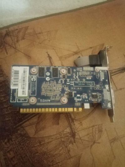 Лот: 22181998. Фото: 1. Видеокарта GT430 1GB. Видеокарты