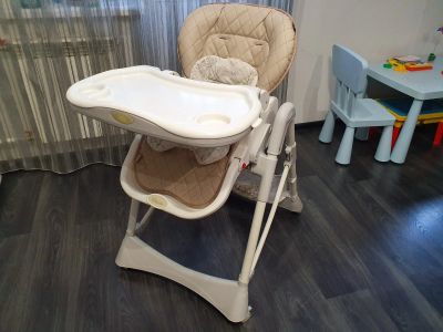 Лот: 14714380. Фото: 1. Стульчик столик Happy Baby Classic... Стульчики для кормления