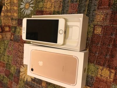 Лот: 13519154. Фото: 1. Телефон IPhone 7. Смартфоны