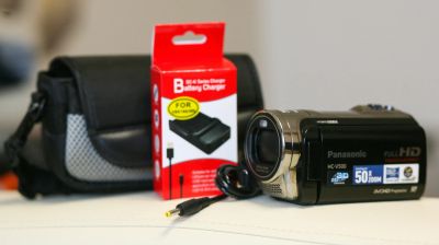 Лот: 21174281. Фото: 1. Видеокамера Panasonic HC-V500... Видеокамеры