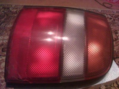 Лот: 248069. Фото: 1. Стоп Nissan MARCH hk-11 1993г... Оптика и освещение