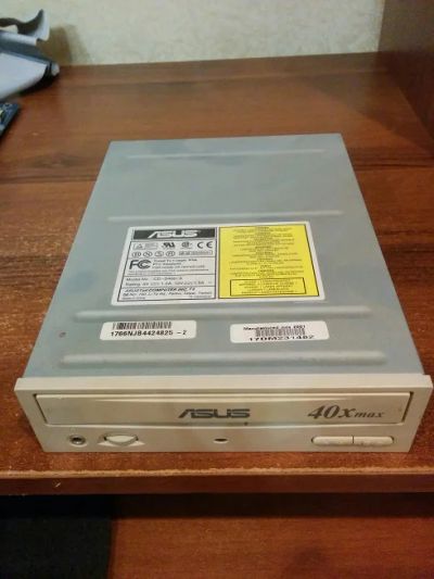 Лот: 5968209. Фото: 1. Привод CD-ROM ASUS (40x). Приводы CD, DVD, BR, FDD