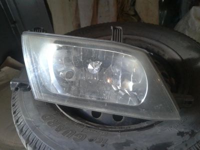 Лот: 3221566. Фото: 1. фары Nissan Wingroad. Оптика и освещение