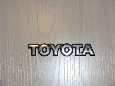 Лот: 10904698. Фото: 1. Шильдик Toyota. Кузов