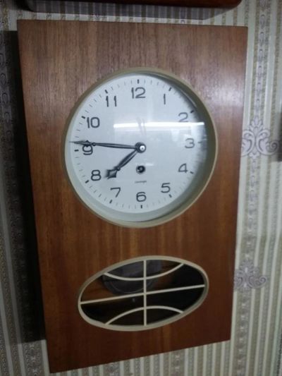 Лот: 11014689. Фото: 1. часы настенные "Янтарь". Часы настенные, настольные
