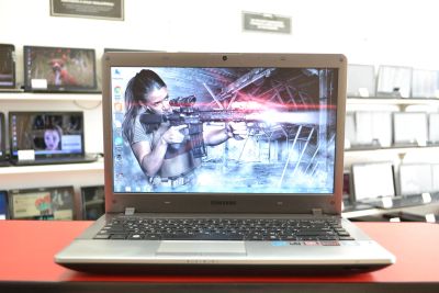 Лот: 15506274. Фото: 1. Samsung NP355V (14"/AMD A10 4600M... Ноутбуки