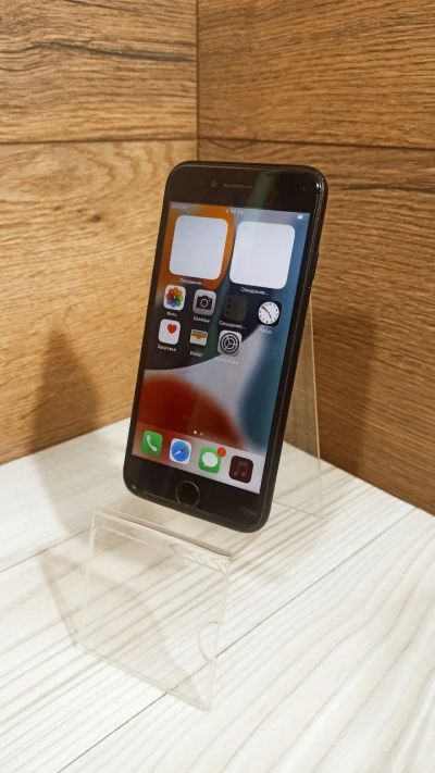 Лот: 19970807. Фото: 1. Смартфон Apple iPhone 7 32 ГБ... Смартфоны