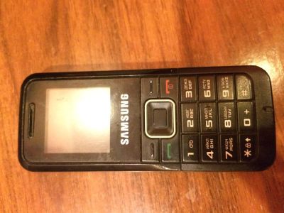Лот: 3843107. Фото: 1. samsung e1070 и gt1150 два лота... Кнопочные мобильные телефоны