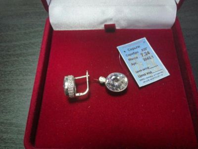 Лот: 7081495. Фото: 1. Серебряные серьги с топазом. Серьги, каффы
