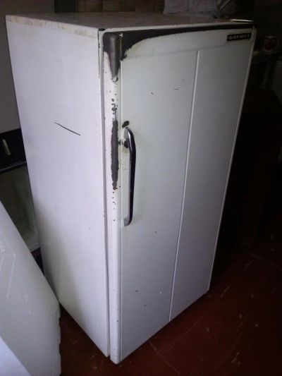 Лот: 3802133. Фото: 1. Холодильник Бирюса. Холодильники, морозильные камеры