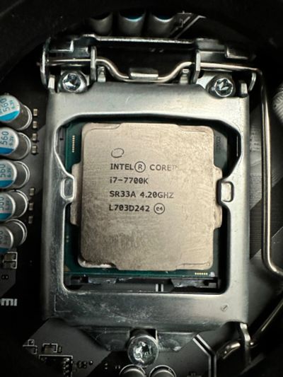 Лот: 21541703. Фото: 1. Процессор Intel Core i7-7700K... Процессоры