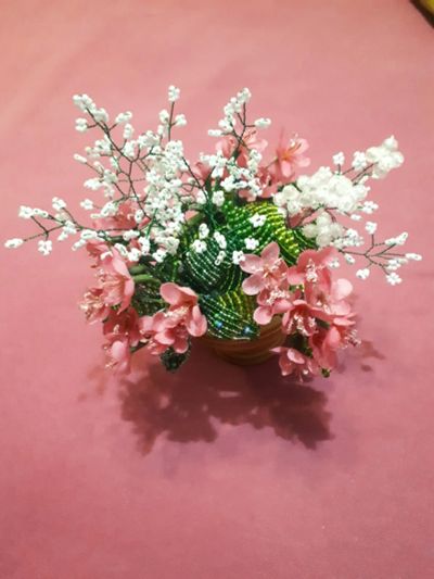 Лот: 19828992. Фото: 1. Нежный мини-букетик из бисера... Искусственные и сувенирные цветы