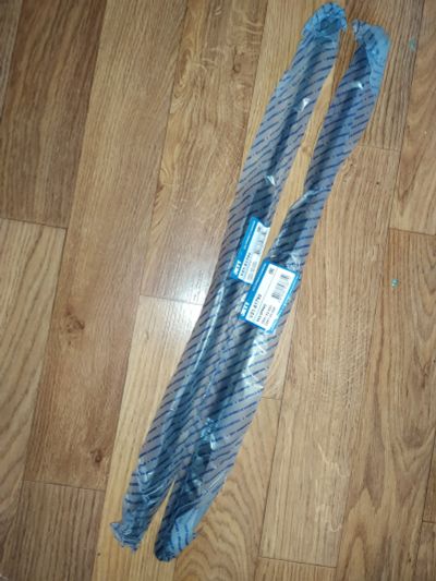 Лот: 18415628. Фото: 1. Амортизатор багажника JETT MAZDA... Кузов