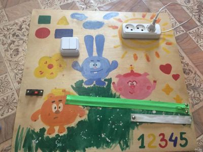 Лот: 13752580. Фото: 1. Бизиборд ручной работы😄. Развивающие