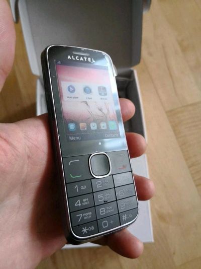 Лот: 11471003. Фото: 1. Alcatel One touch 2005X. Кнопочные мобильные телефоны