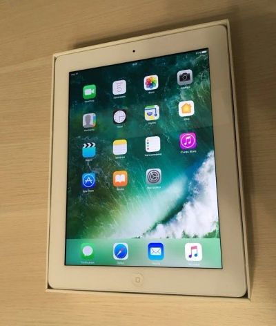 Лот: 12071103. Фото: 1. Планшет iPad 4 Wi-Fi only, 32Gb... Планшеты
