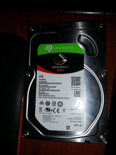 Лот: 10373833. Фото: 1. Seagate Ironwolf 4Tb (ST4000VN008... Жёсткие диски