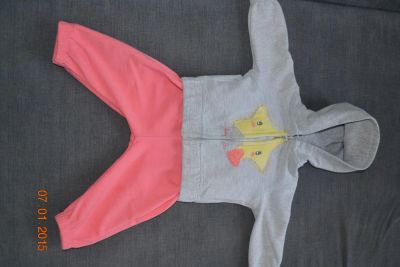 Лот: 4947711. Фото: 1. костюм на девочку Zara. Костюмы, пиджаки, комбинезоны