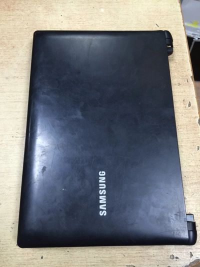 Лот: 9438004. Фото: 1. корпус петля шарниры Samsung N145... Корпуса, блоки питания