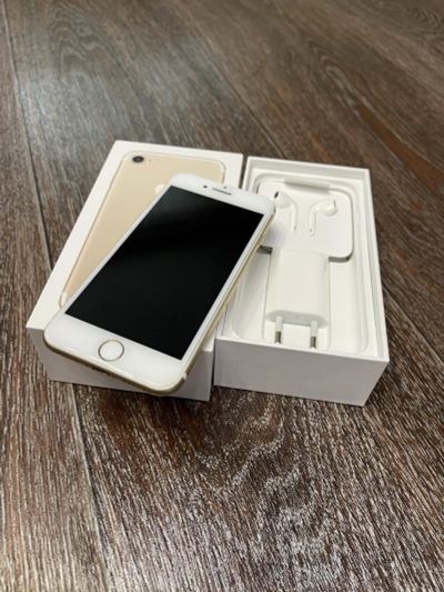 Лот: 17184411. Фото: 1. iPhone 7. Смартфоны