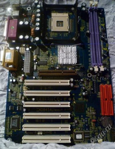 Лот: 871900. Фото: 1. рабочая система: pentium4 + мат... Материнские платы