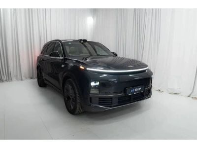 Лот: 25267017. Фото: 1. Внедорожник LiXiang L9 2025. Автомобили