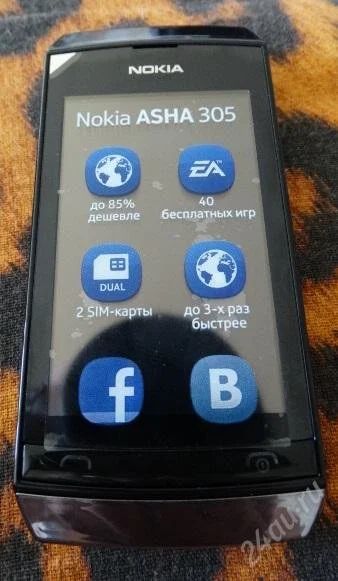 Лот: 2958826. Фото: 1. Nokia Asha 305 Новый в упаковке... Кнопочные мобильные телефоны