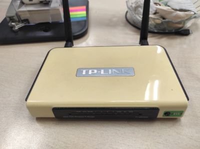Лот: 19694088. Фото: 1. Wi-Fi роутер TP-LINK TL-MR3420. Маршрутизаторы (роутеры)