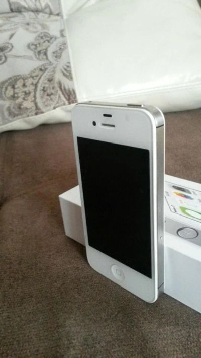 Лот: 6943452. Фото: 1. IPhone 4s 8g.Продажа или обмен. Смартфоны