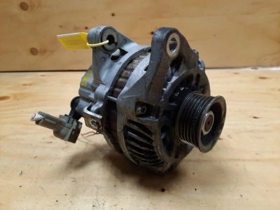 Лот: 18800287. Фото: 1. Генератор Mazda 3 BL Z6 2012... Электрооборудование