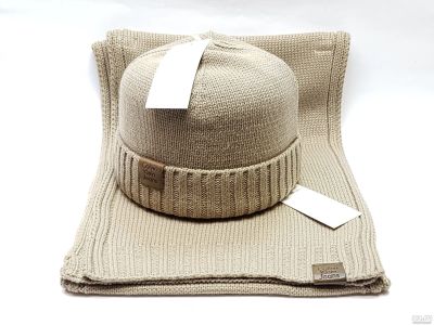 Лот: 12840006. Фото: 1. Шапка шарф Calvin Klein (набор... Головные уборы