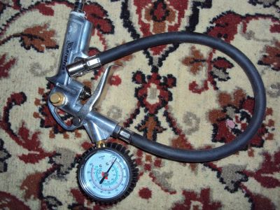 Лот: 5060717. Фото: 1. Пистолет для подкачки колёс. Пневмоинструмент