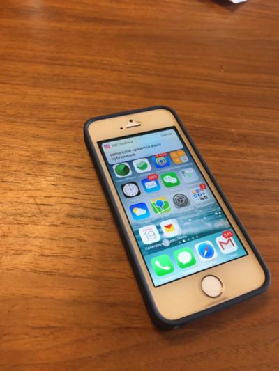 Лот: 9512606. Фото: 1. Apple iPhone 5S gold 64gb. Смартфоны