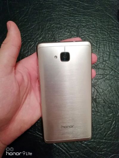 Лот: 11960388. Фото: 1. Honor 5c. Смартфоны