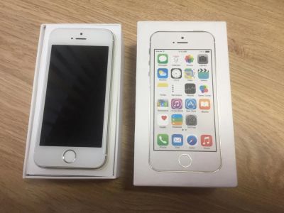 Лот: 10633808. Фото: 1. Apple iPhone (Айфон) 5s 16gb silver... Смартфоны