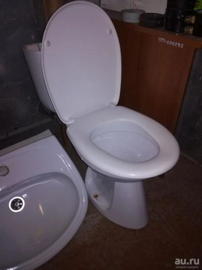 Лот: 8168046. Фото: 1. Унитаз с бачком. Обмен. Унитазы, биде