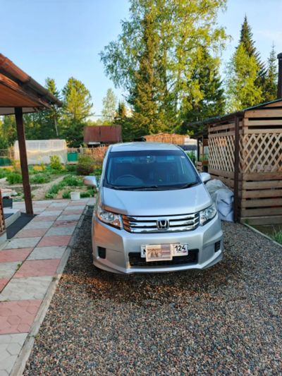 Лот: 25433862. Фото: 1. Honda Freed Spike. Автомобили