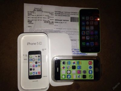 Лот: 5502935. Фото: 1. Apple iphone 5c с разбитым экраном... Смартфоны