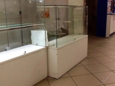 Лот: 2801275. Фото: 1. 2 витрины одним лотом, в подарок-... Торговое