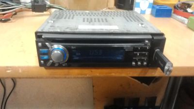 Лот: 11216257. Фото: 1. Clarion USB mp3. Автомагнитолы