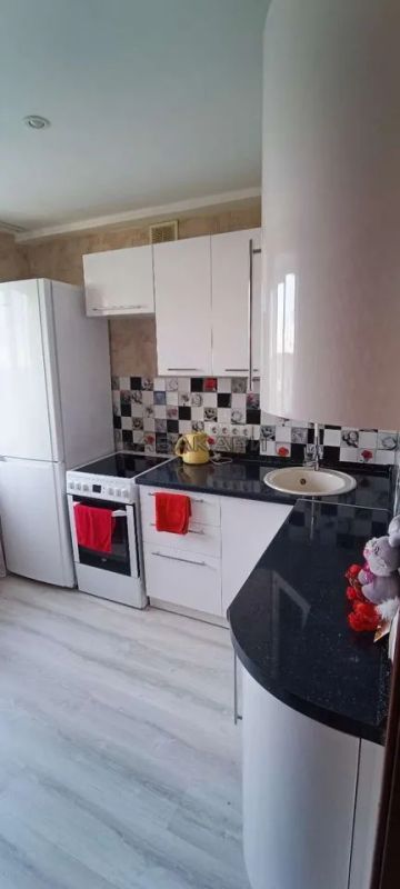 Лот: 21039494. Фото: 1. Сдам 1-комн. улица Гусарова, 13... Квартиры, студии
