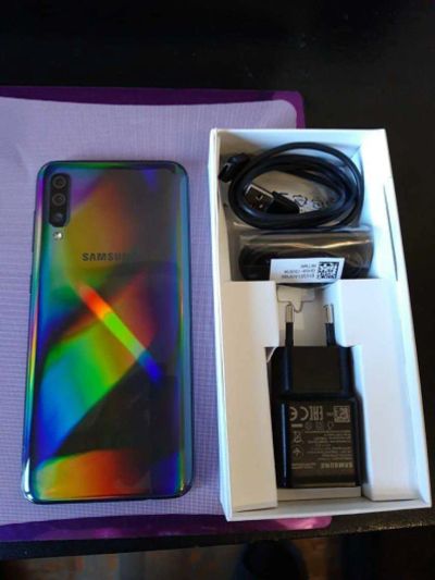 Лот: 15620648. Фото: 1. Samsung galaxy a50. Смартфоны
