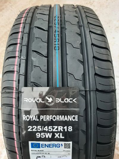 Лот: 21326022. Фото: 1. 225/45 R18 95W Royal Black Royal... Шины