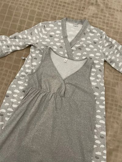 Лот: 19898774. Фото: 1. Халат и сорочка для беременных... Домашняя одежда