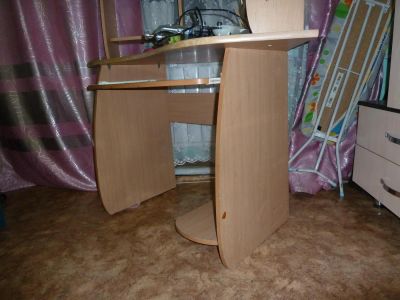 Лот: 7825670. Фото: 1. стол компьютерный. Компьютерные и письменные столы