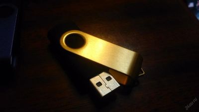 Лот: 7893188. Фото: 1. Продам флэшку 16gb новая. USB-флеш карты